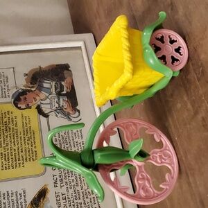 Vtg Strawberry Shortcake's Berry Bicycle